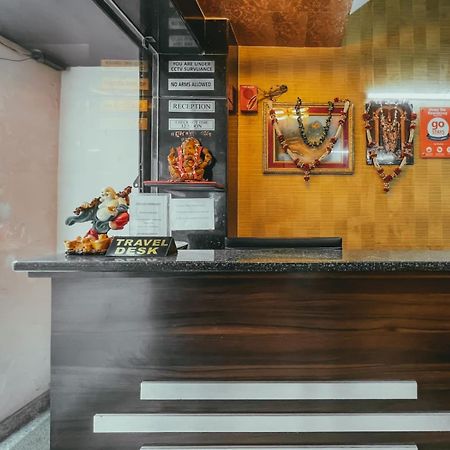 Hotel S L E Residency Varanasi Esterno foto