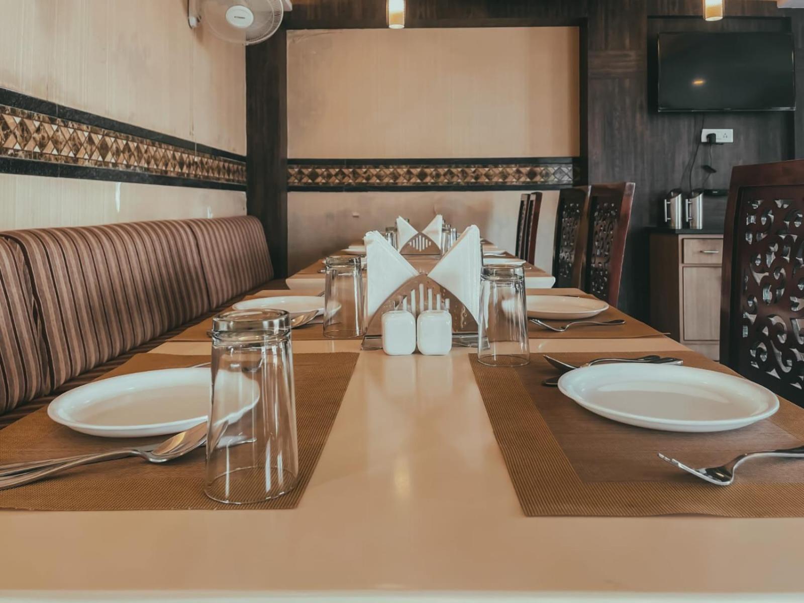 Hotel S L E Residency Varanasi Esterno foto