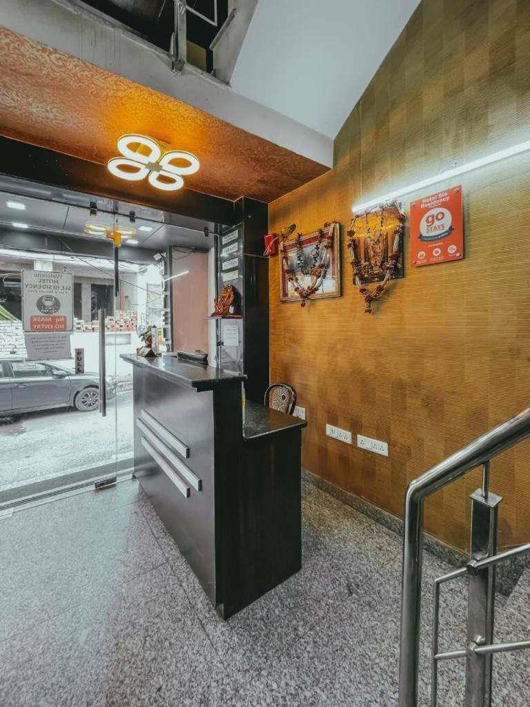 Hotel S L E Residency Varanasi Esterno foto